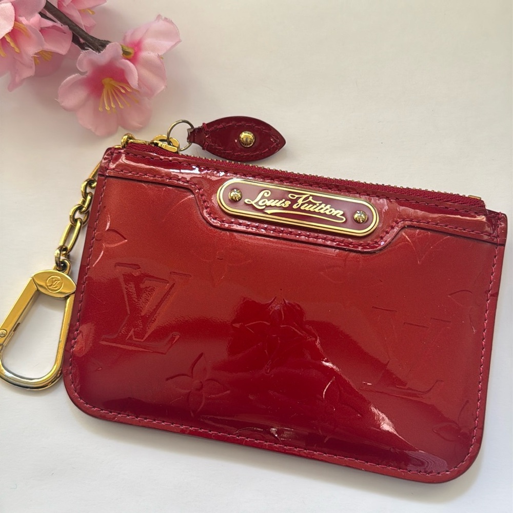 ❌SOLD❌ Louis Vuitton LV red vernis leather pochette key cles coin card holder